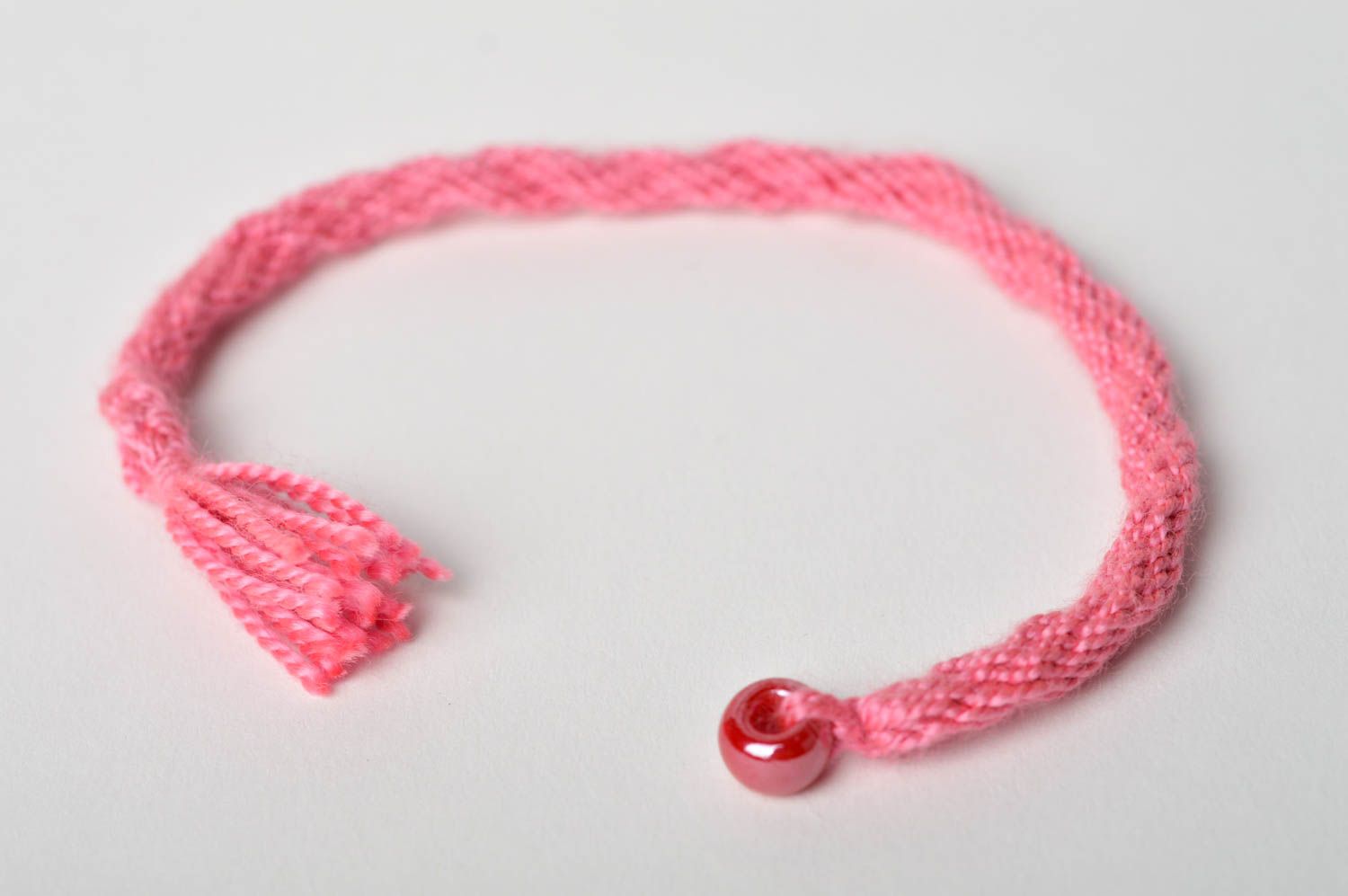 Плетеный браслет с бусиной ручной работы браслет из ниток модный браслет фото 5