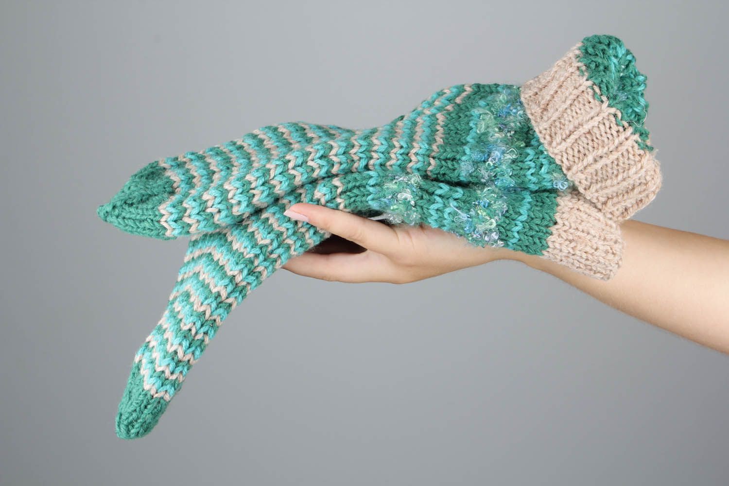 Chaussettes tricotées vertes en laine et demi-laine  photo 5