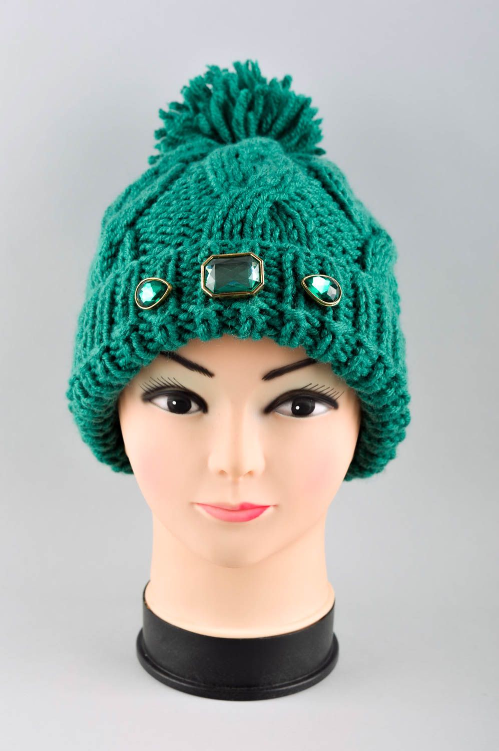 Handmade Damen Mütze mit Bommel Damenmütze Winter Geschenk Idee smaragdgrün   foto 2