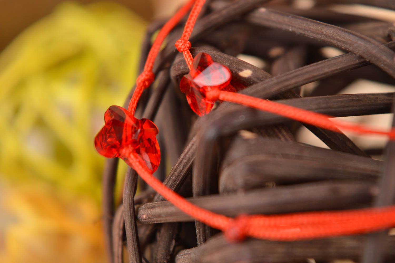 Bracelets textiles Bijoux faits main Accessoires femme 2 pcs rouges fil de soie photo 5
