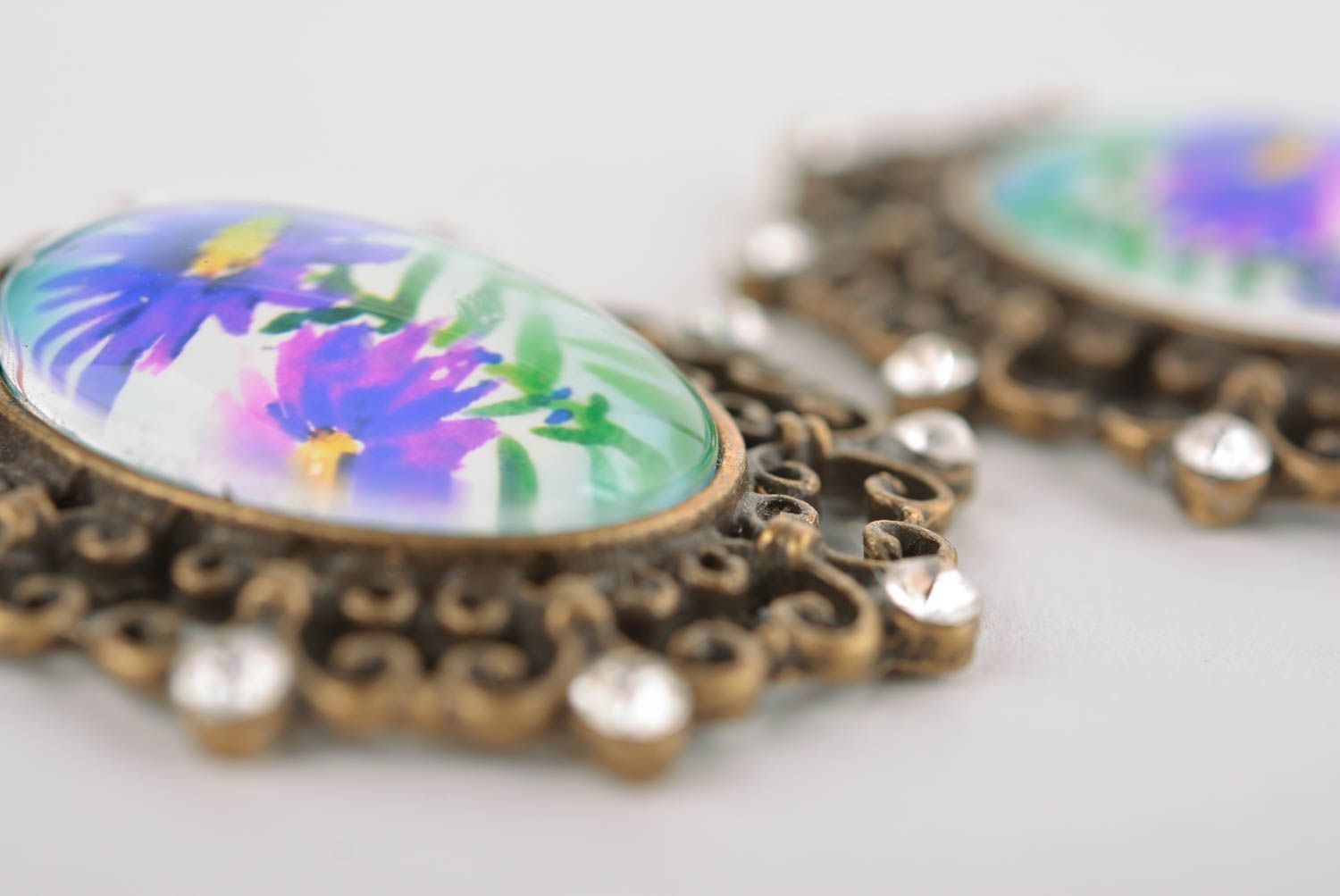 Stylish handmade oval metal earrings glass earrings design beautiful jewellery photo 4
