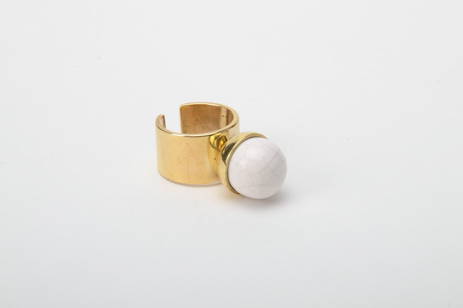 Незамкнутое кольцо с фаянсом лаконичного дизайна бижутерия ручной работы фото 2