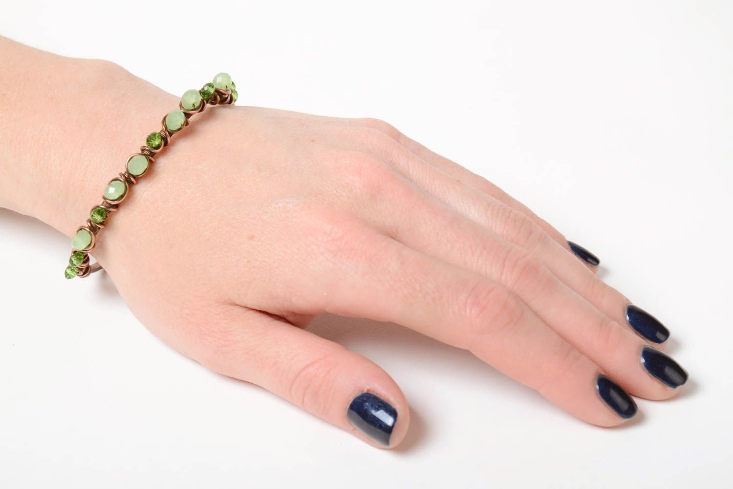 Handmade laconic wire wrap copper wrist bracelet with quartz beads for women photo 2