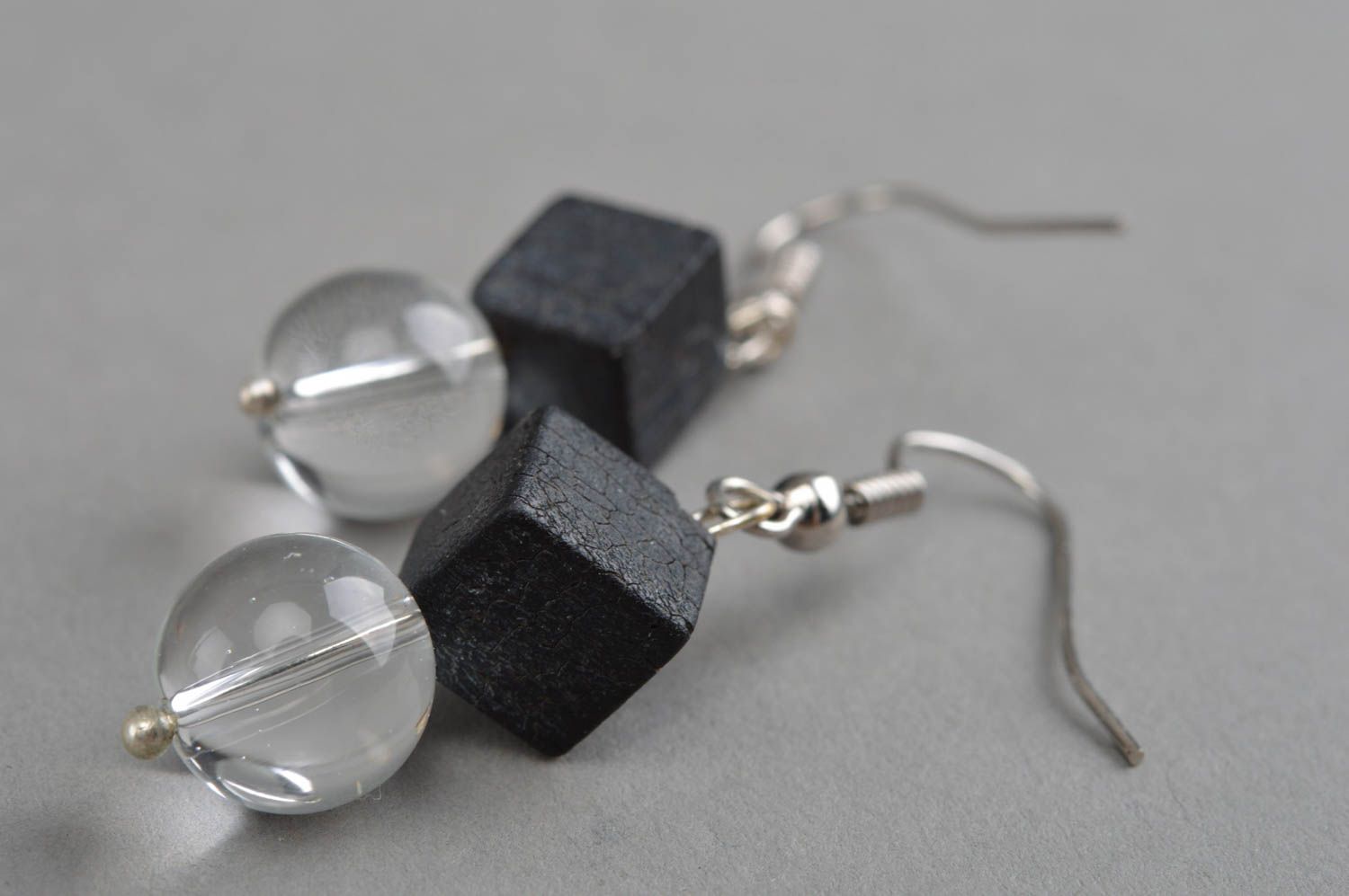 Handmade earrings made of natural stones unusual jewelry stylish accessories photo 3