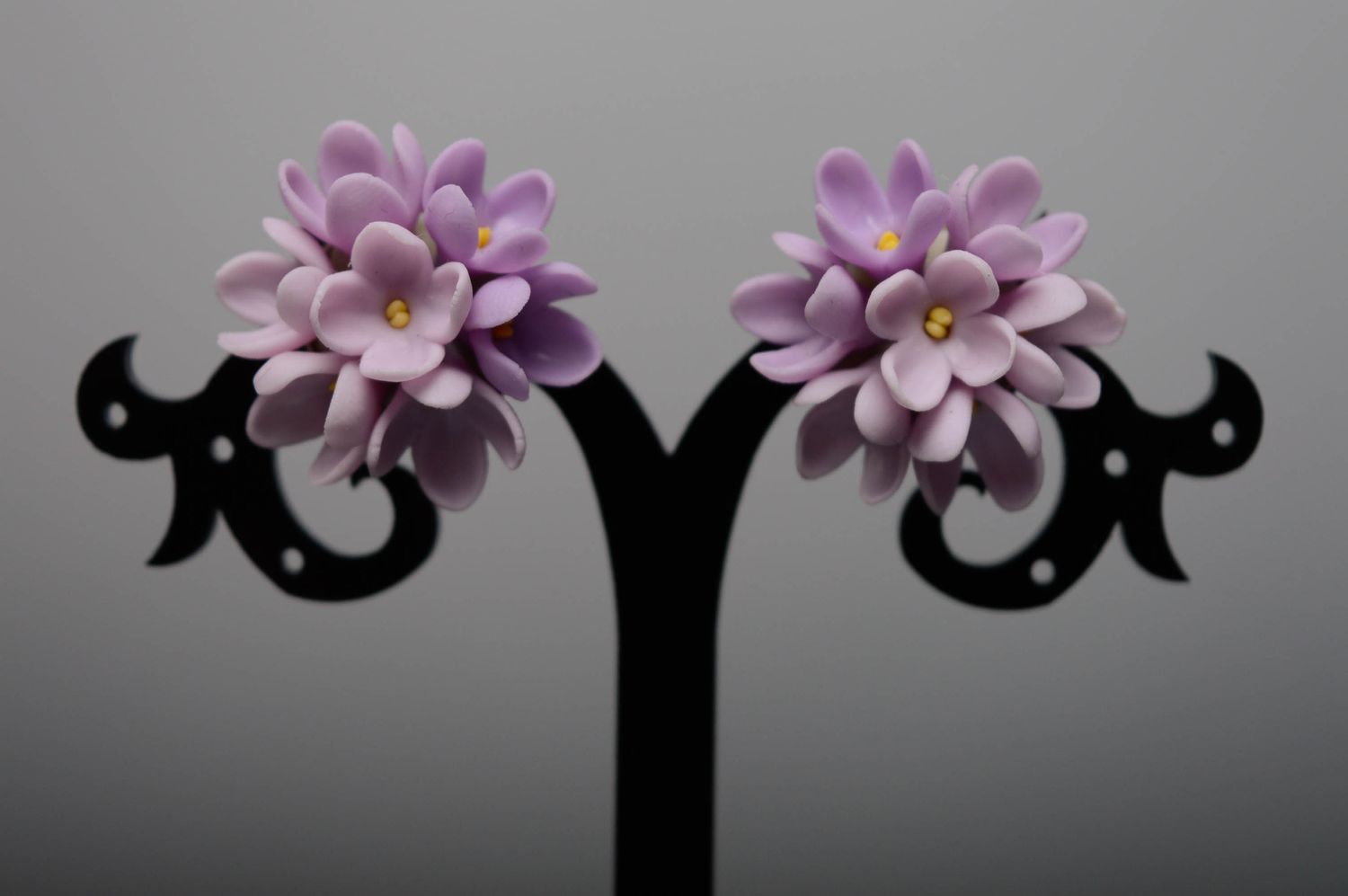 Blumen Ohrringe aus Ton Flieder  foto 2