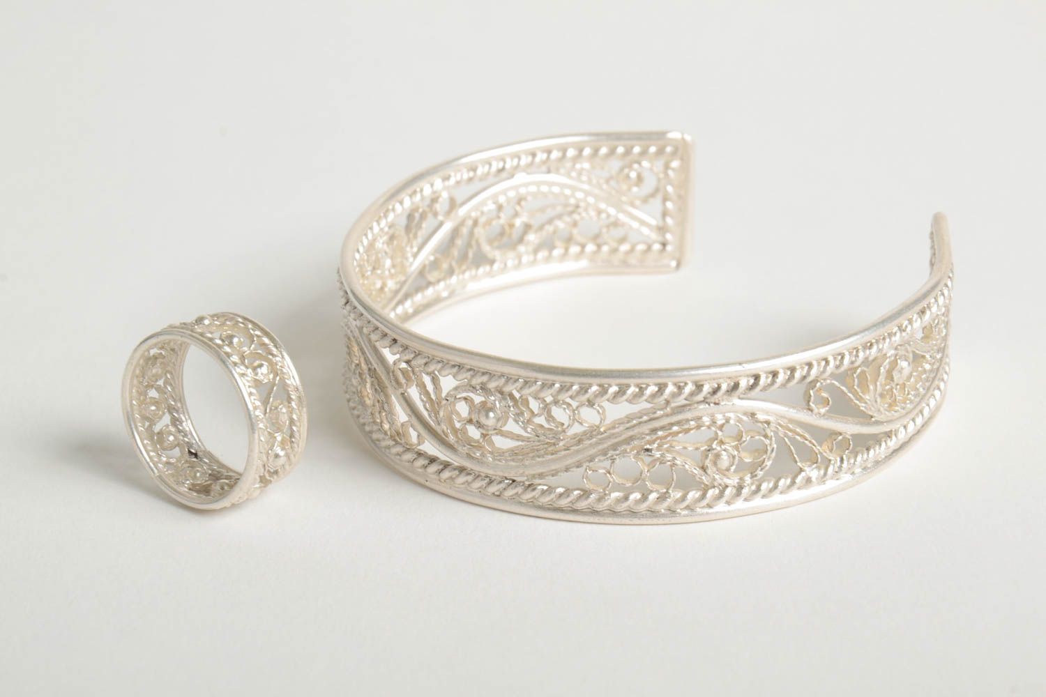 Beautiful handmade jewelry set metal bracelet metal ring silver jewelry designs photo 5