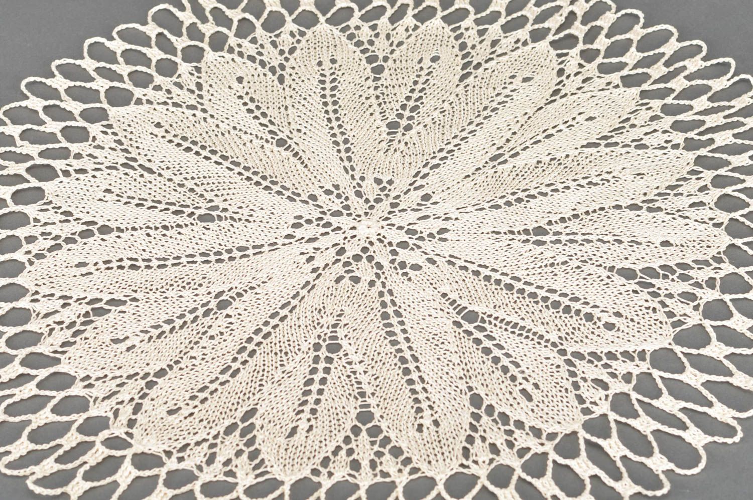 Servilleta decorativa tejida a ganchillo de algodón de color crema bonita foto 5