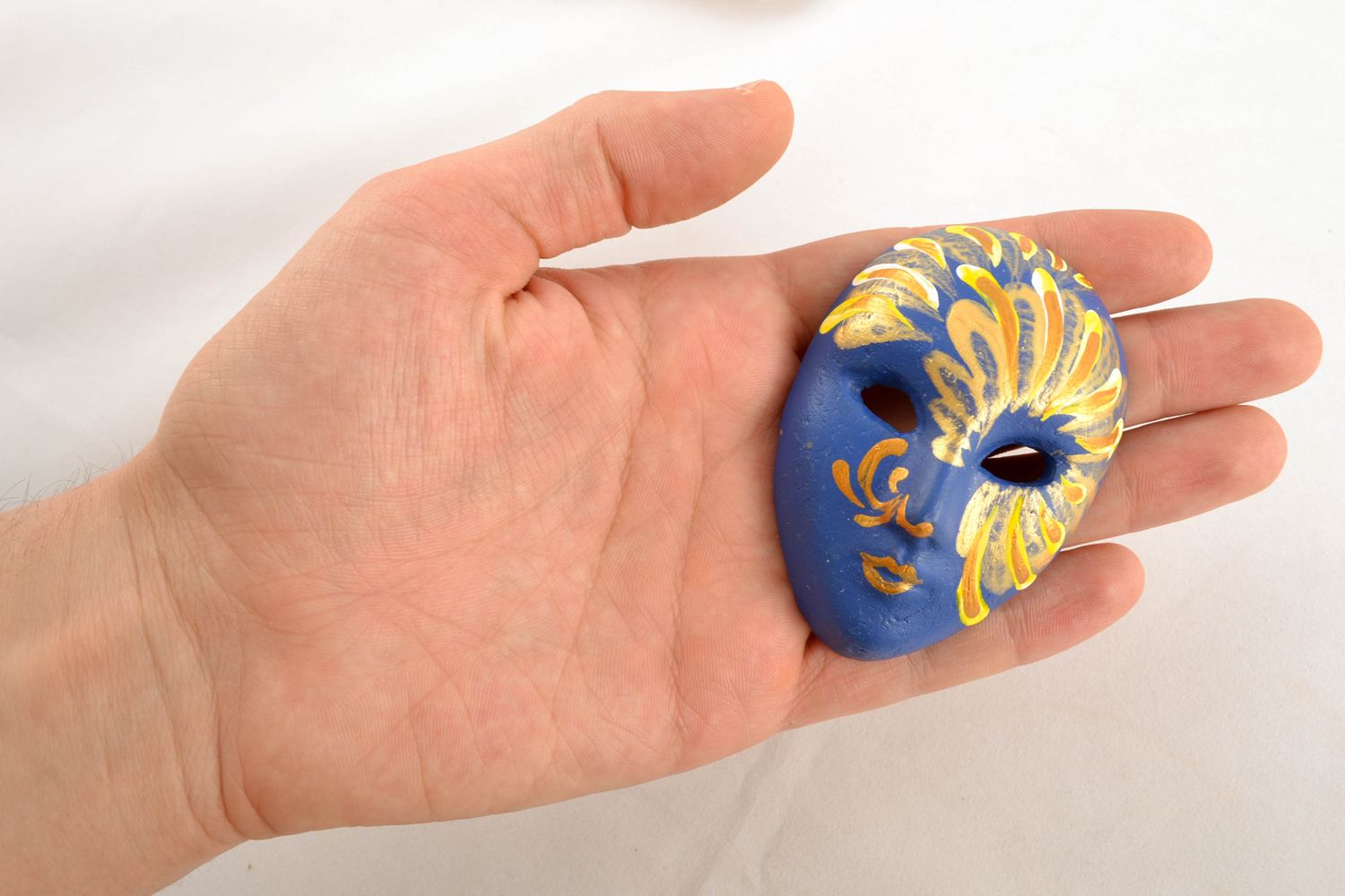 Masque miniature décoratif peint bleu photo 1