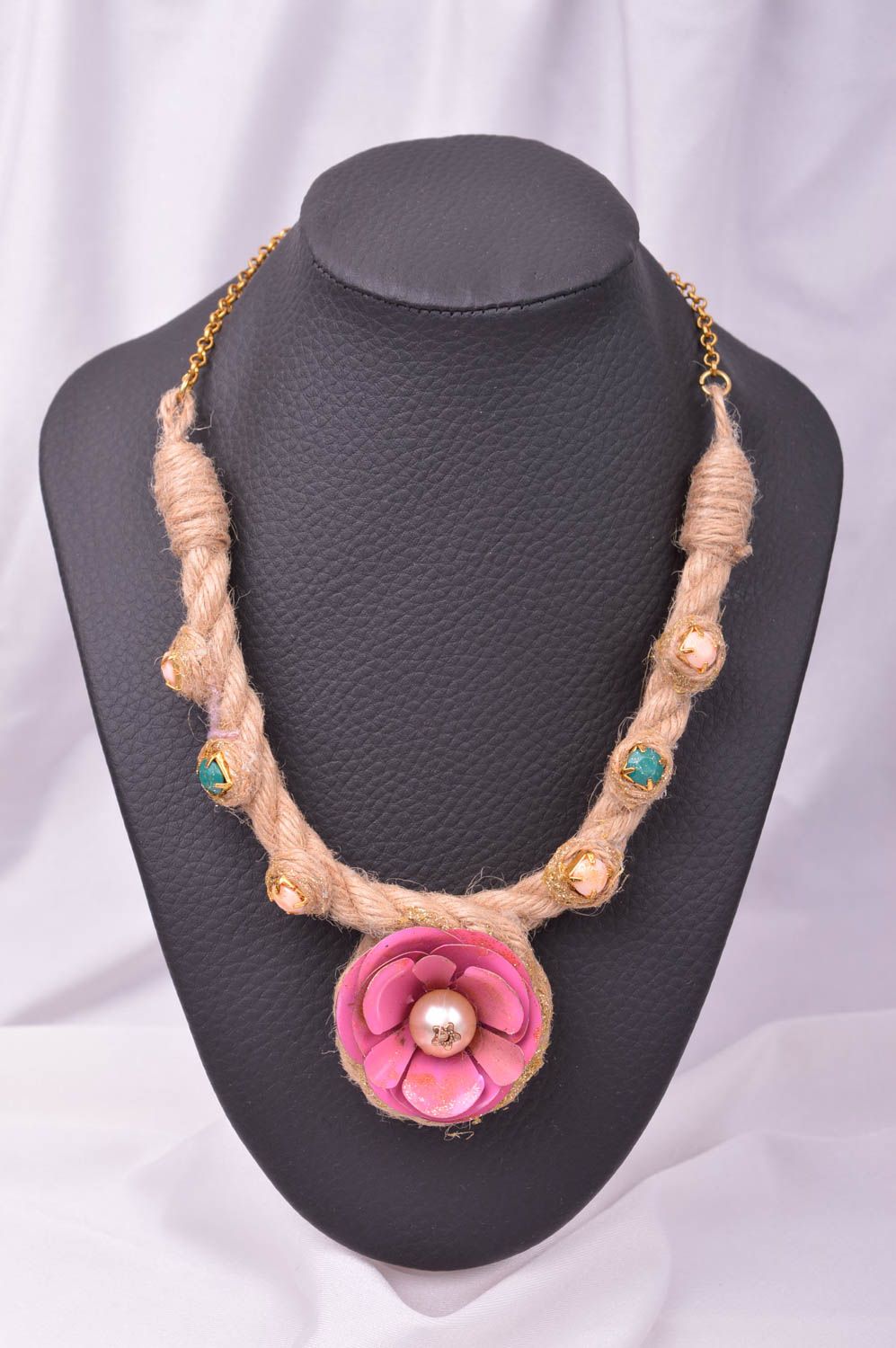 Collier für Frauen handgeschaffen schöne Damen Halskette Frauen Accessoire  foto 1