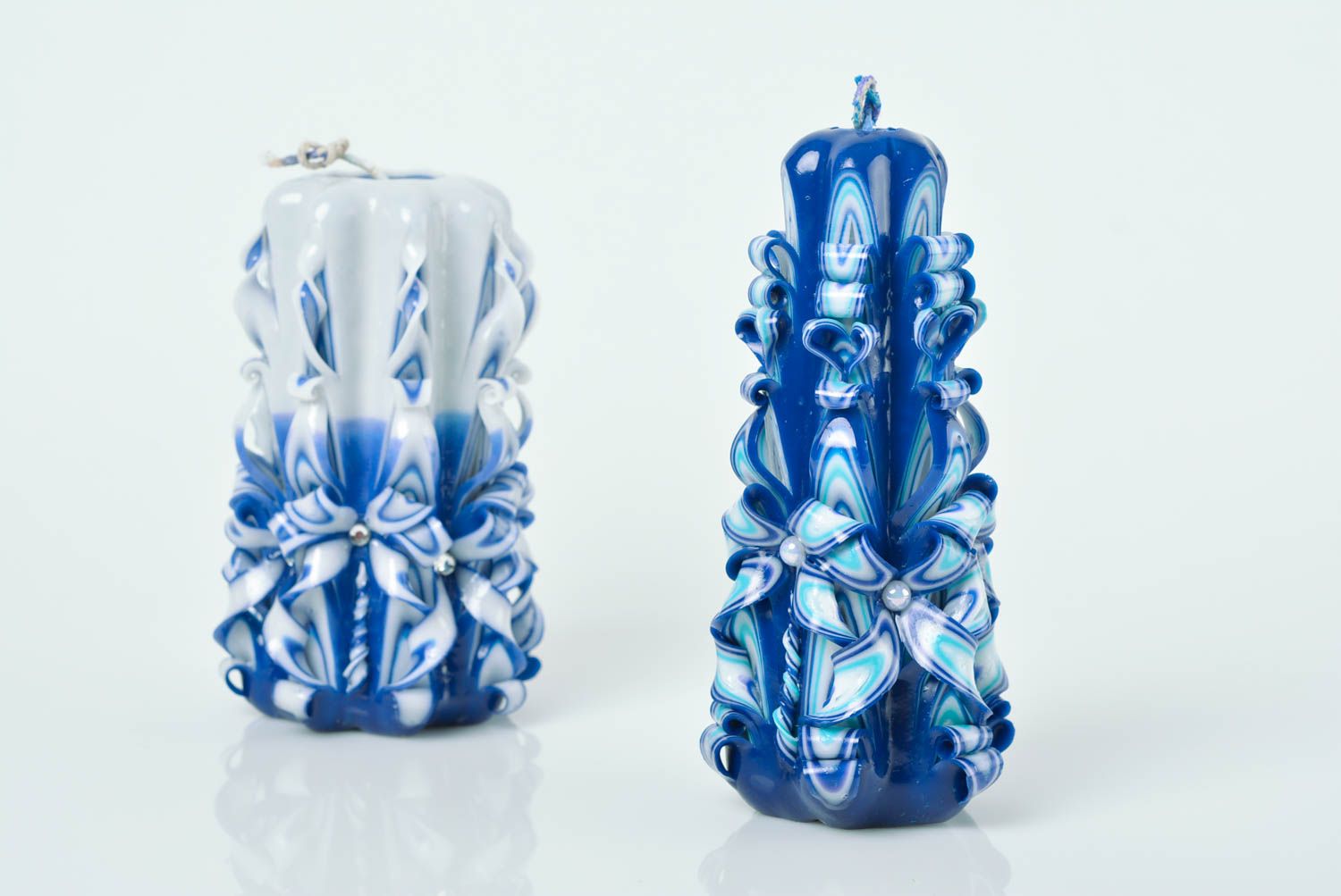 Vela de parafina tallada artesanal bonita azul clara foto 5