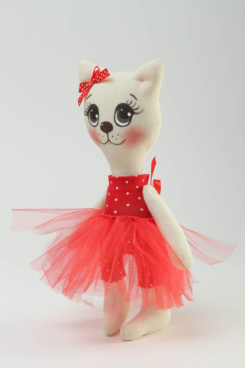 Игрушка ручной работы игрушка кошка оригинальная игрушка балерина в красном фото 2