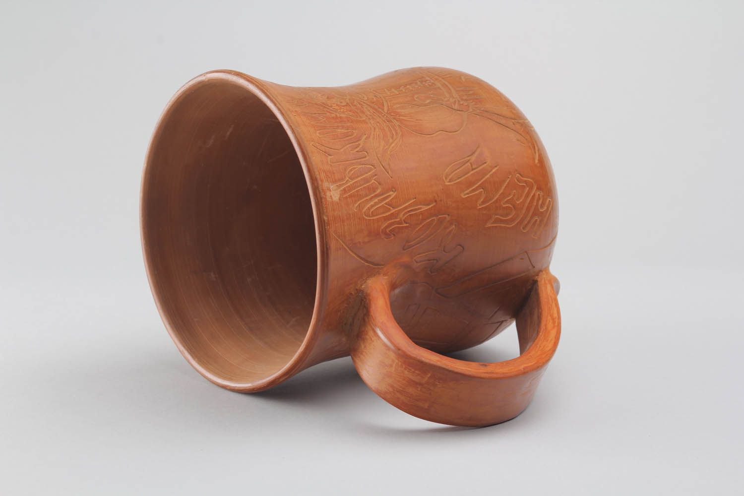 Giant 25 oz clay cup in terracotta color with handle. Great gift for man. photo 3