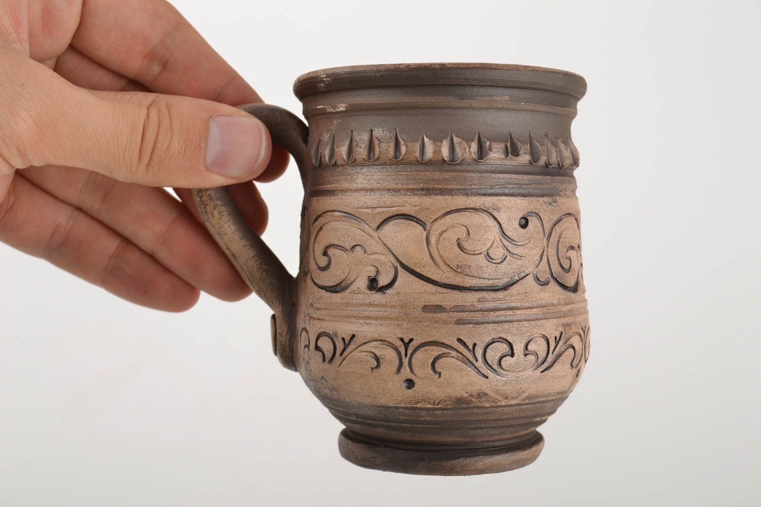 Глиняная кружка ручной работы красивая для чая и кофе молочная керамика 250 мл фото 2