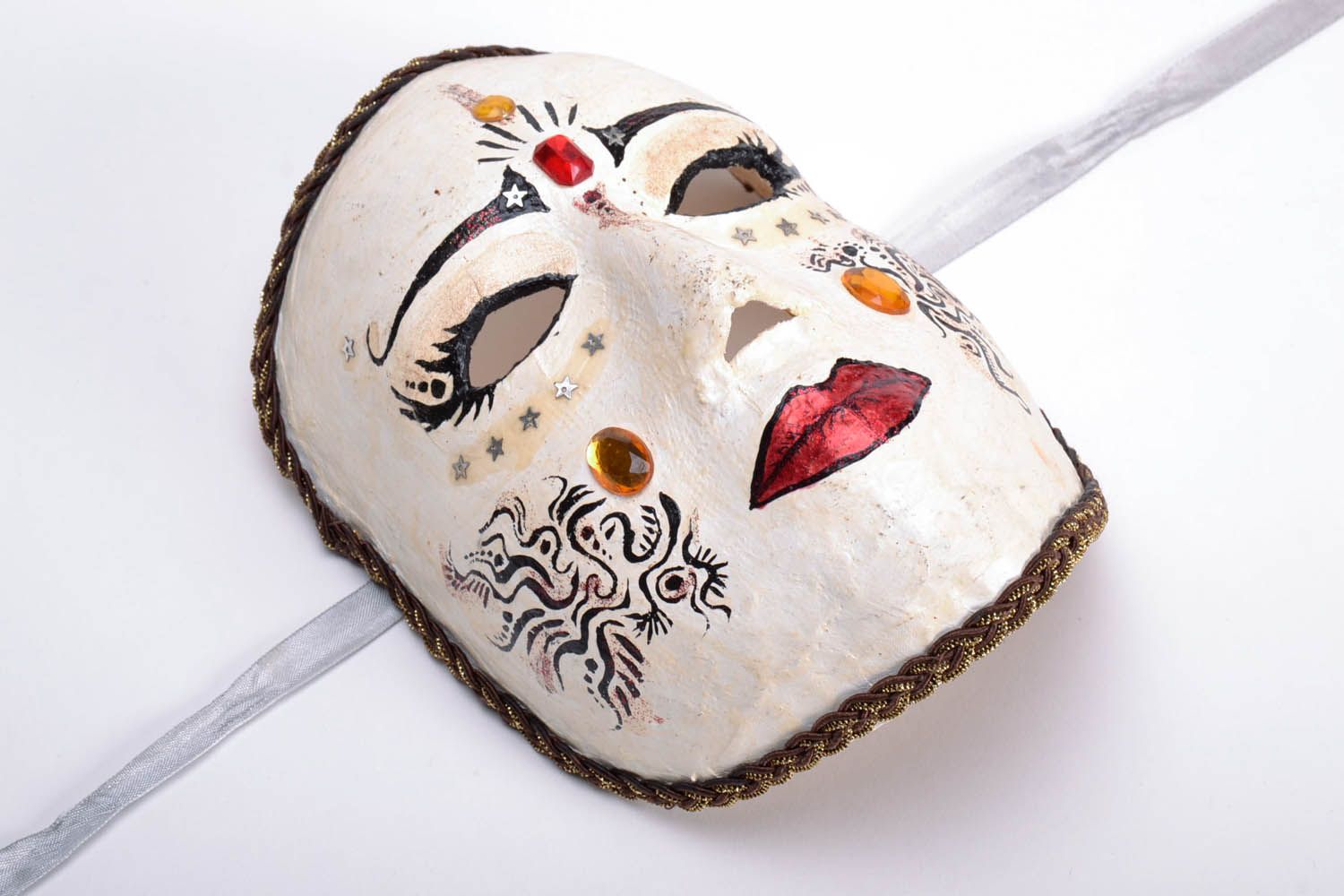 Plaster carnival mask photo 2