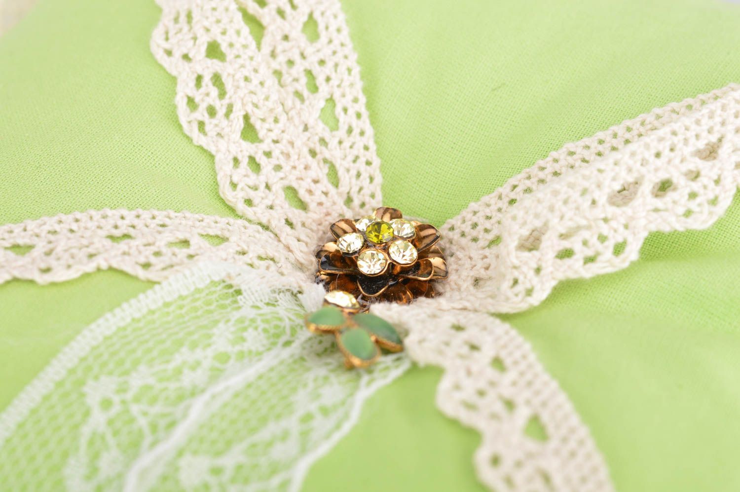 Homemade designer cotton fabric ring bearer pillow with lace of pistachio color photo 3