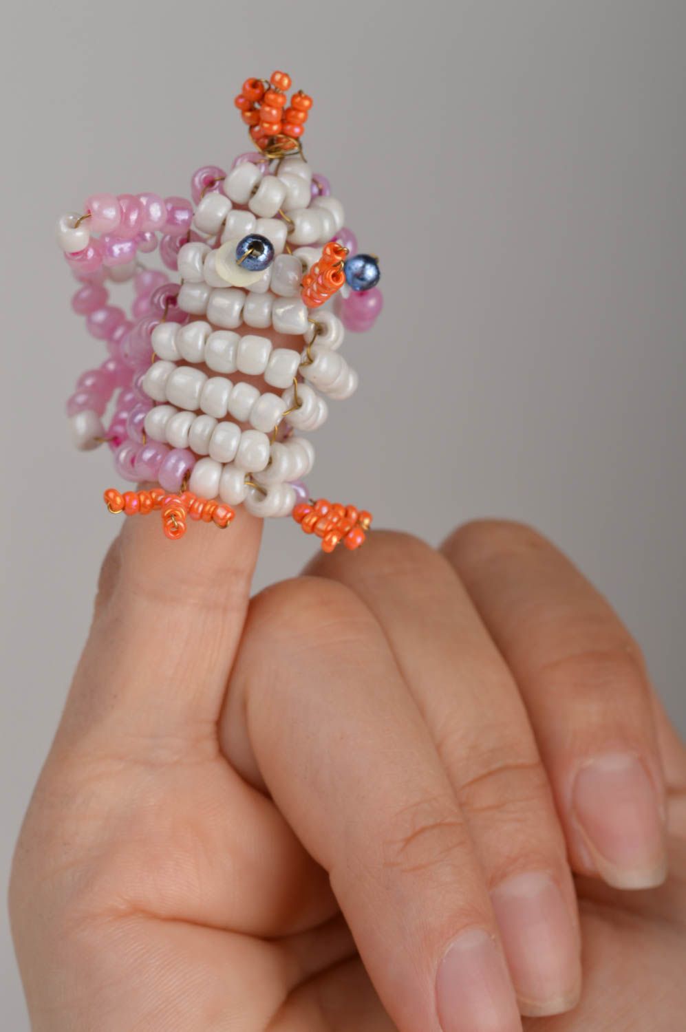 Small handmade beaded finger puppet toy chicken for home puppet theater photo 4