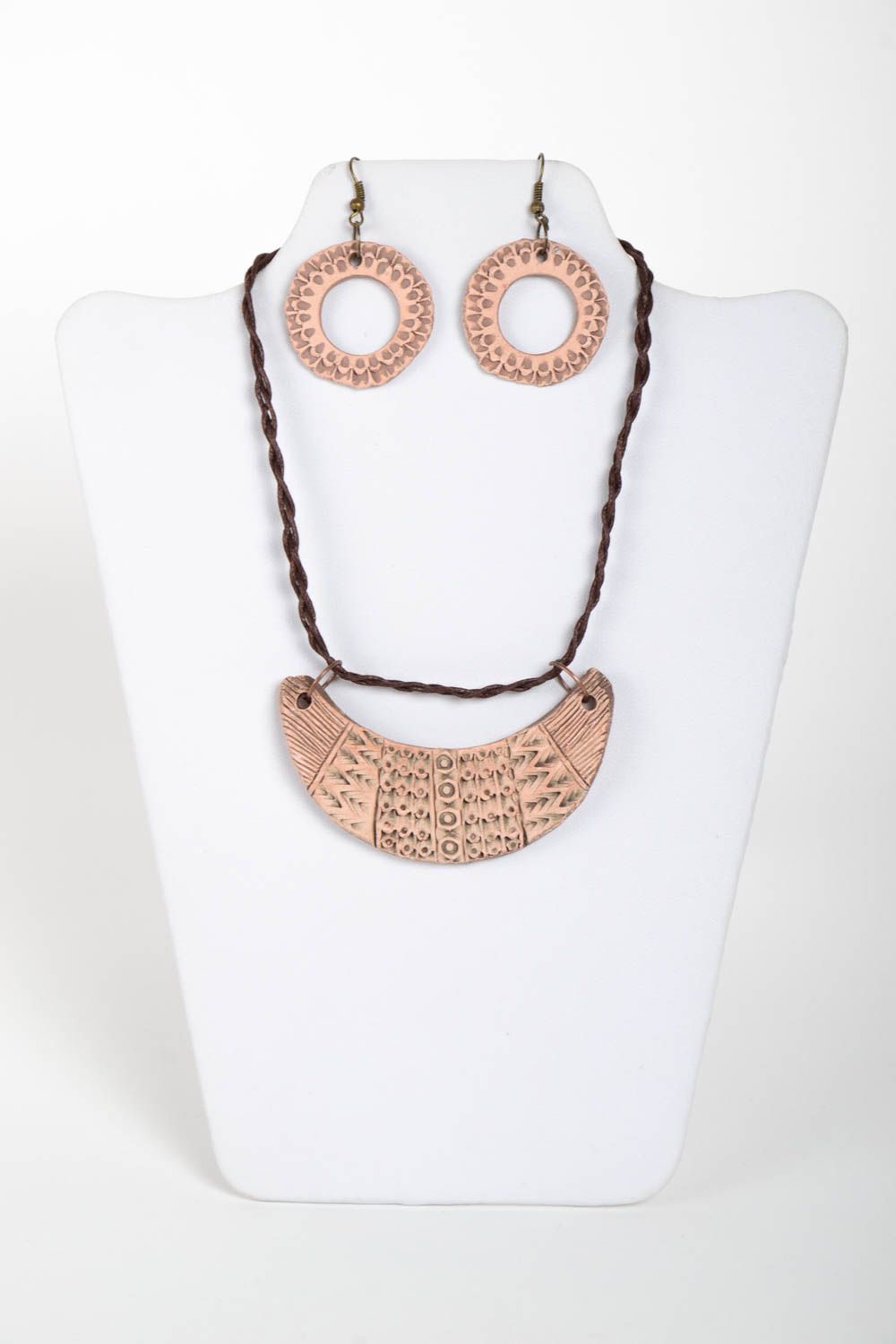Stylish handmade ceramic earrings ceramic pendant necklace fashion trends photo 2