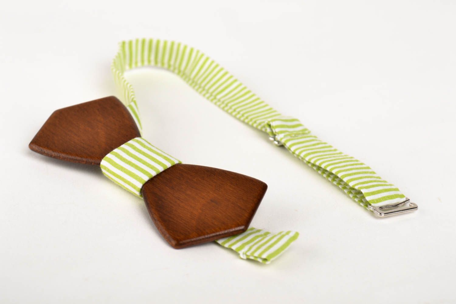 Corbata de lazo tallada de madera artesanal pajarita moderna accesorio unisex foto 3