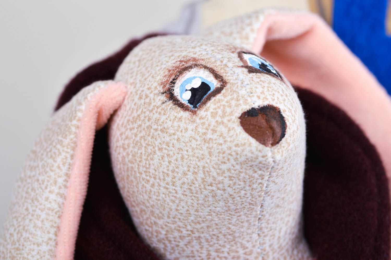 Игрушка заяц ручной работы авторская игрушка из ткани стильный подарок малышу фото 4