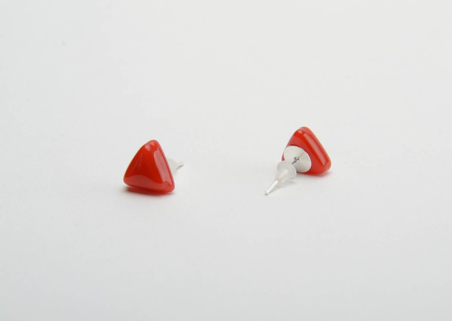 Red stud earrings made using glass fusing technique triangular beautiful jewelry photo 3