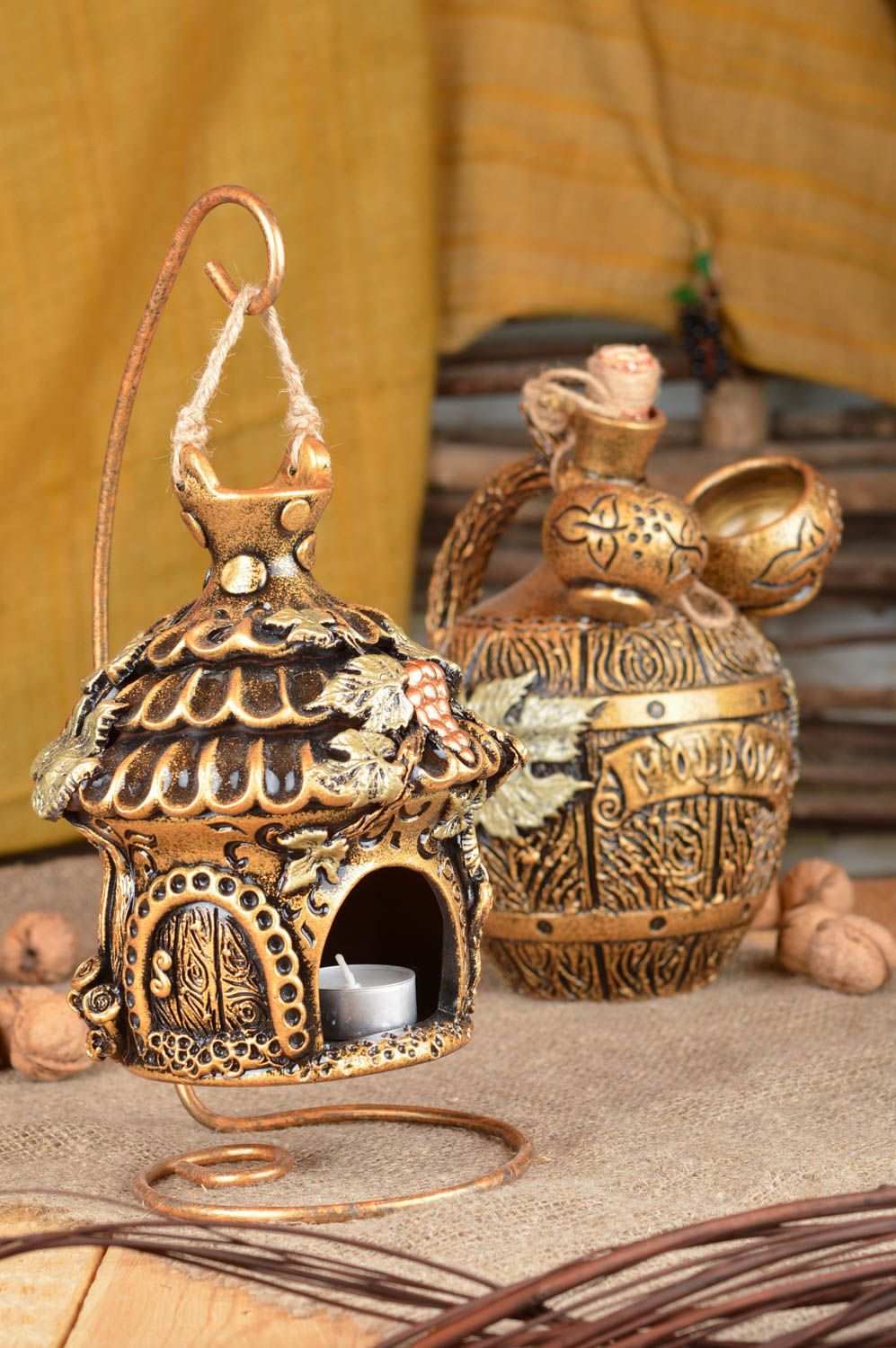 Декоративная керамика для дома набор из 2 изделий аромалампа и бутылка фото 1