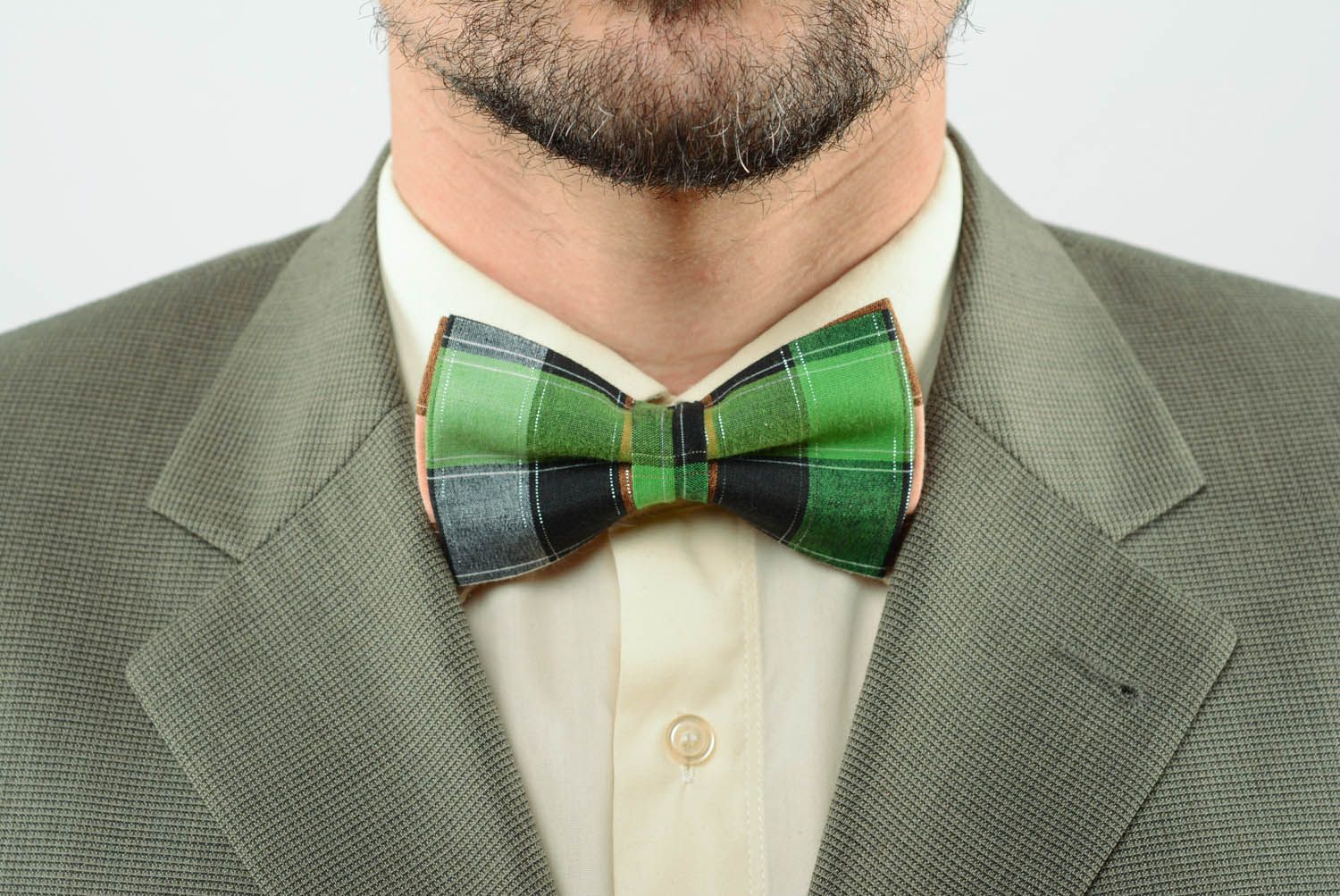 Green checkered bow tie photo 1