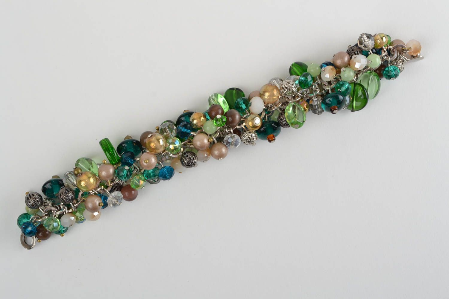 Grünes Armband aus echten Steinen Katzenauge und Nephrit künstlerisch handmade foto 3
