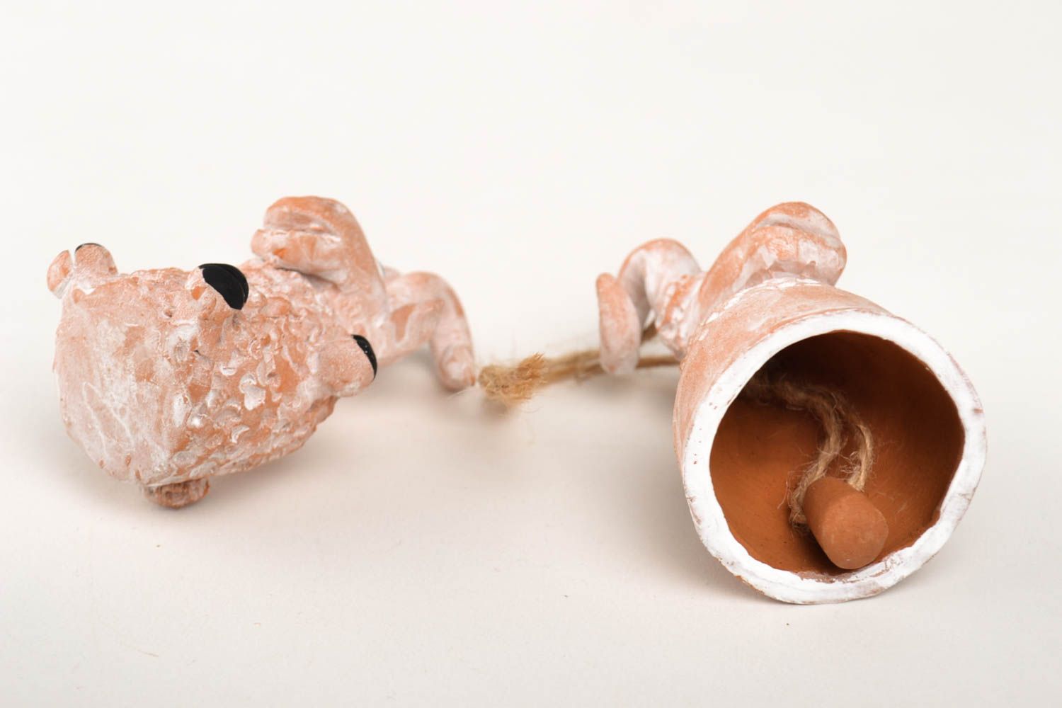 Керамический колокольчик фигурка ручной работы набор 2 фигурки животных из глины фото 2