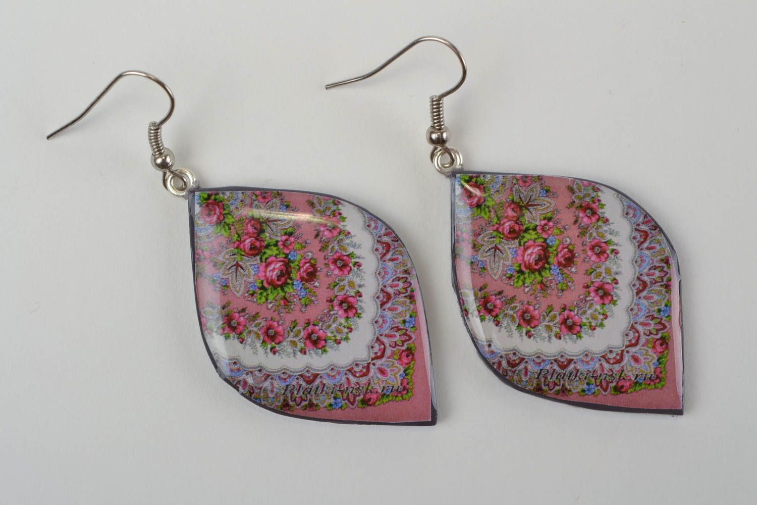 Handmade designer polymer clay decoupage earrings petal shaped with ornament photo 3