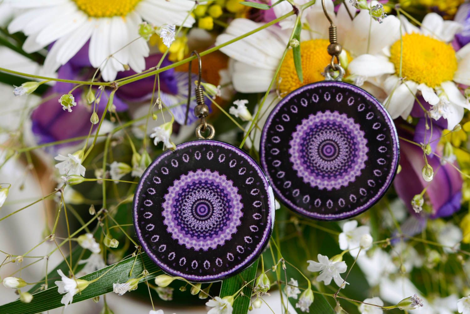 Polymer clay earrings with pattern round-shaped black with purple hand made photo 5