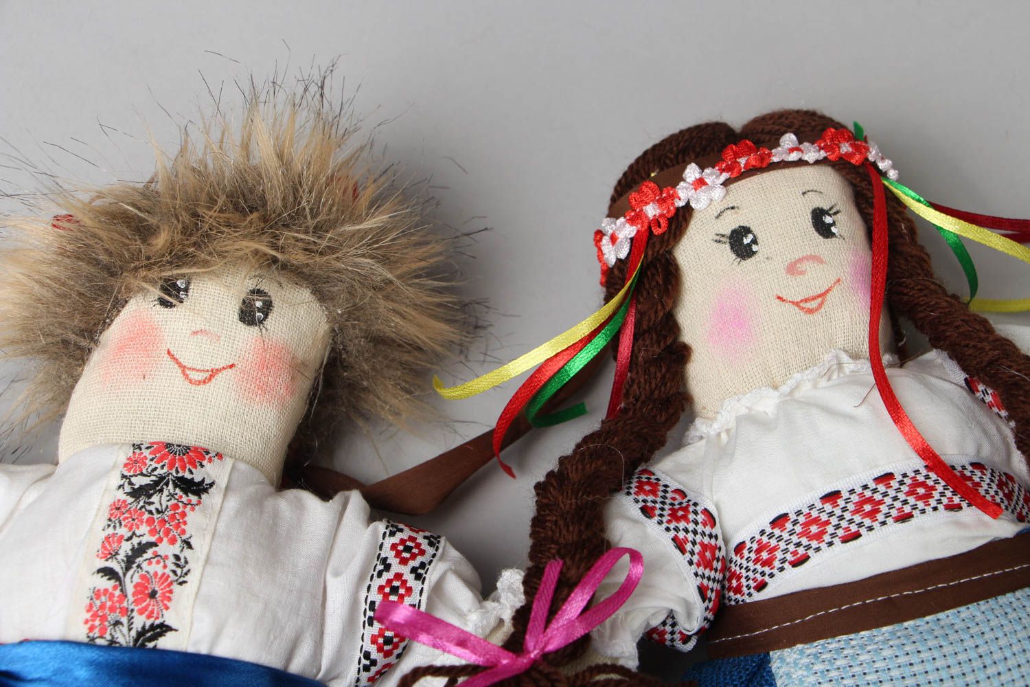 Muñecas de peluche Pareja en trajes étnicos foto 2