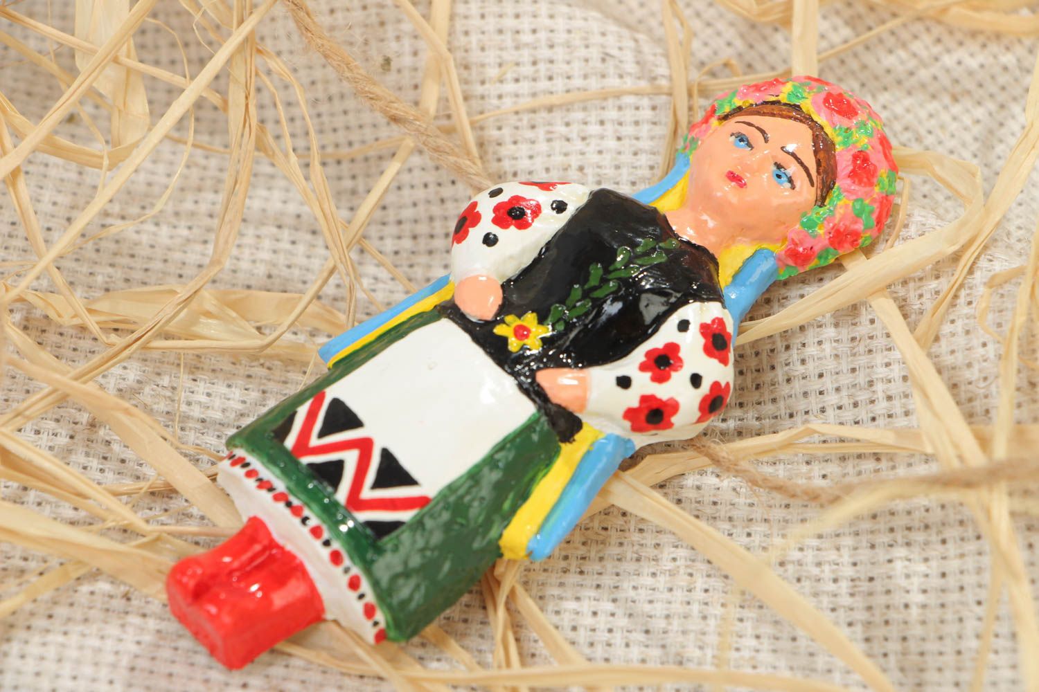 Magnet frigo fait main design original poupée peinte de style ethnique photo 1