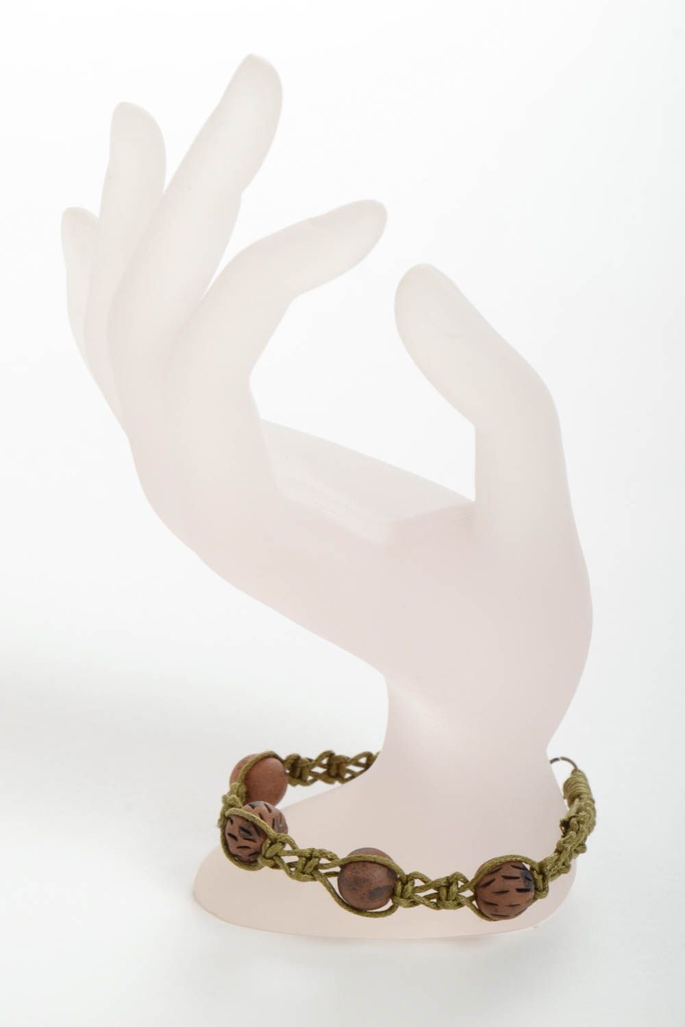 Глиняный браслет ручной работы плетеный из вощеного шнура оригинальный фото 3