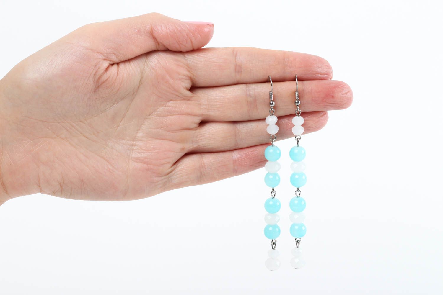 Boucles d'oreilles pendantes Bijou fait main bleu ciel en cristal Cadeau femme photo 5