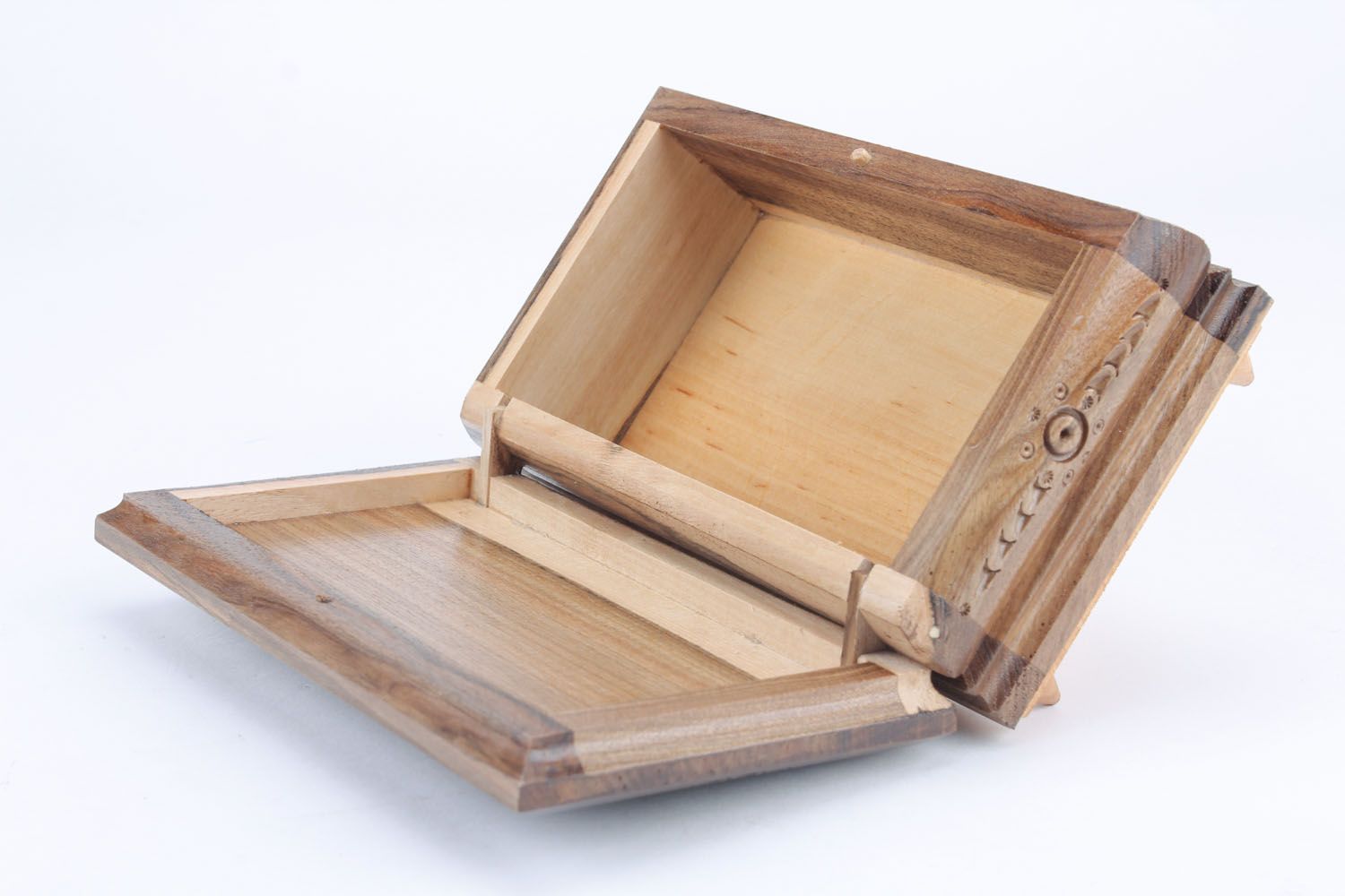 Wooden jewelry box photo 2