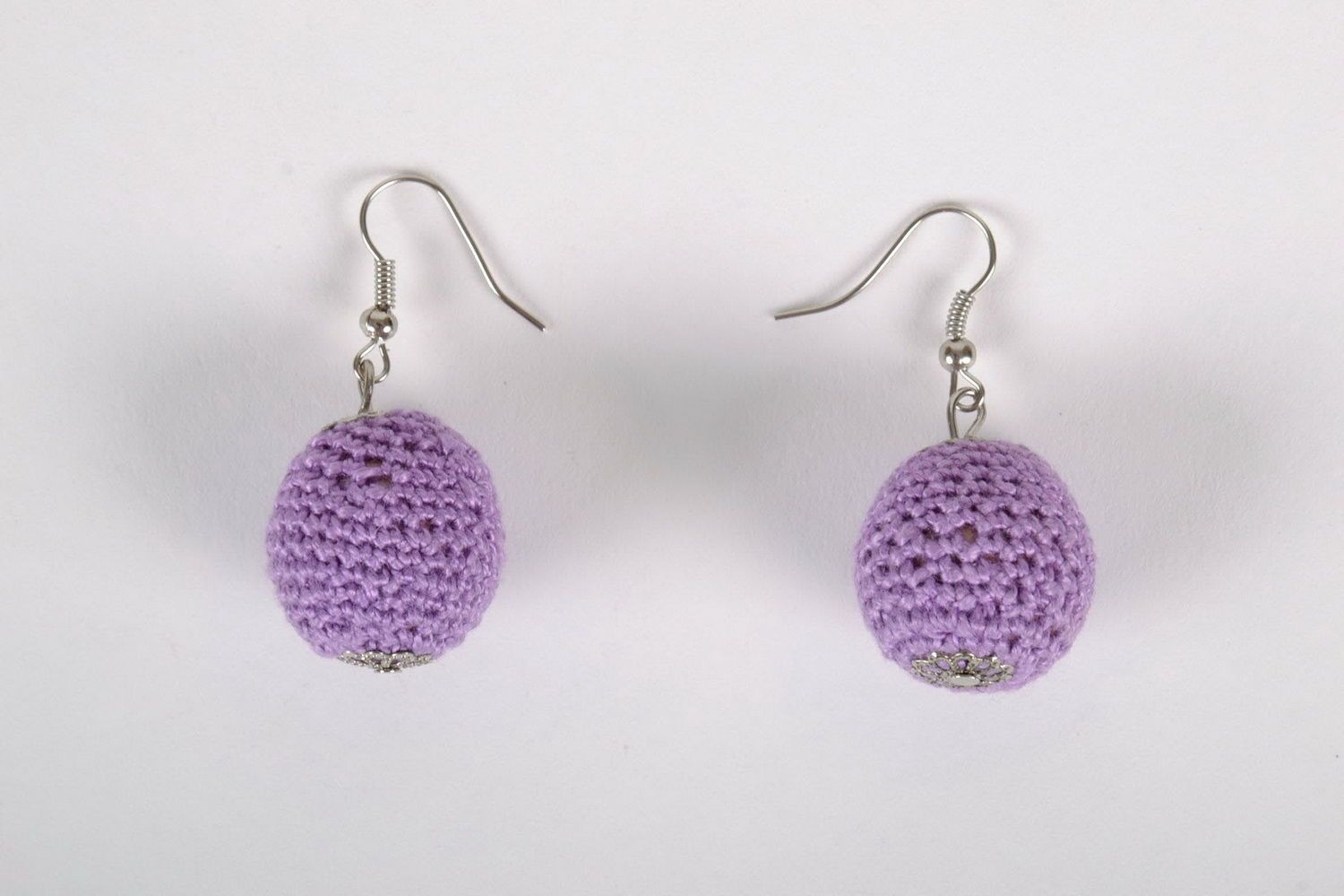 Sling earrings made of cotton photo 1