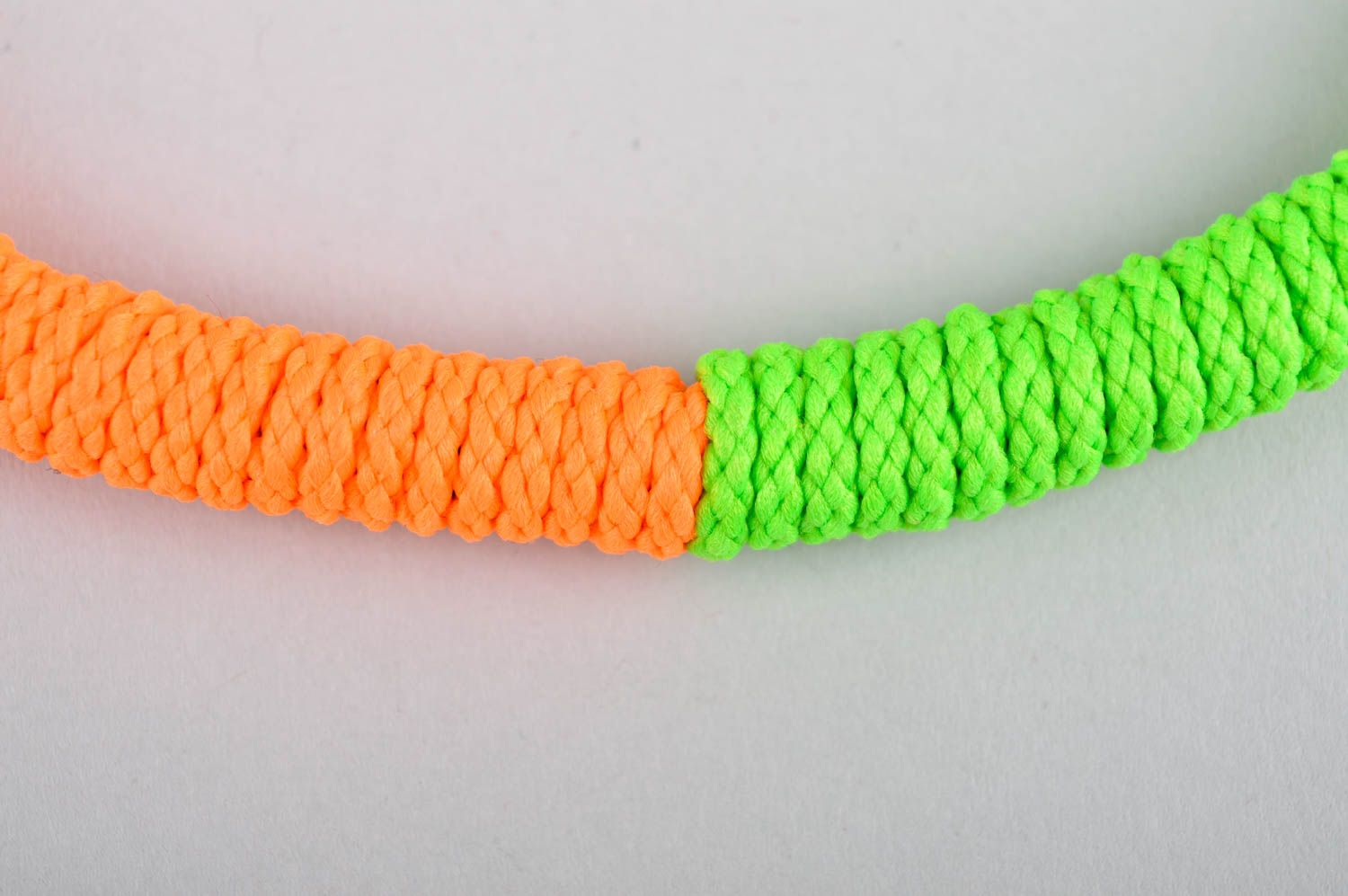 Collar de cuerda de colores artesanal adorno para el cuello accesorio de mujer  foto 3