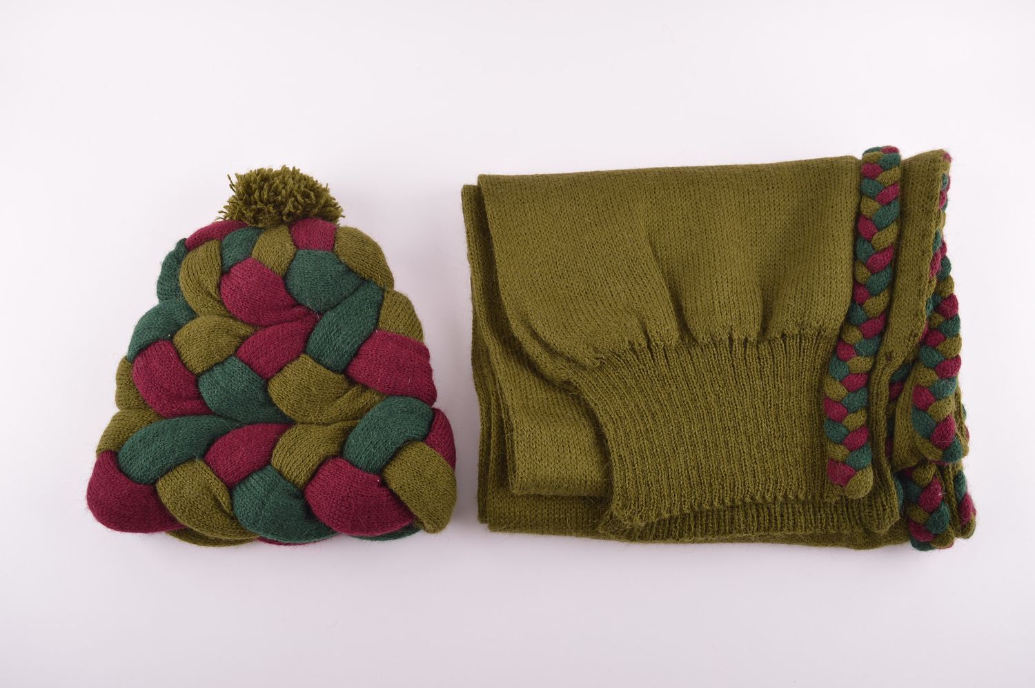 Головной убор ручной работы зимняя женская шапка вязаный шарф комплект фото 2