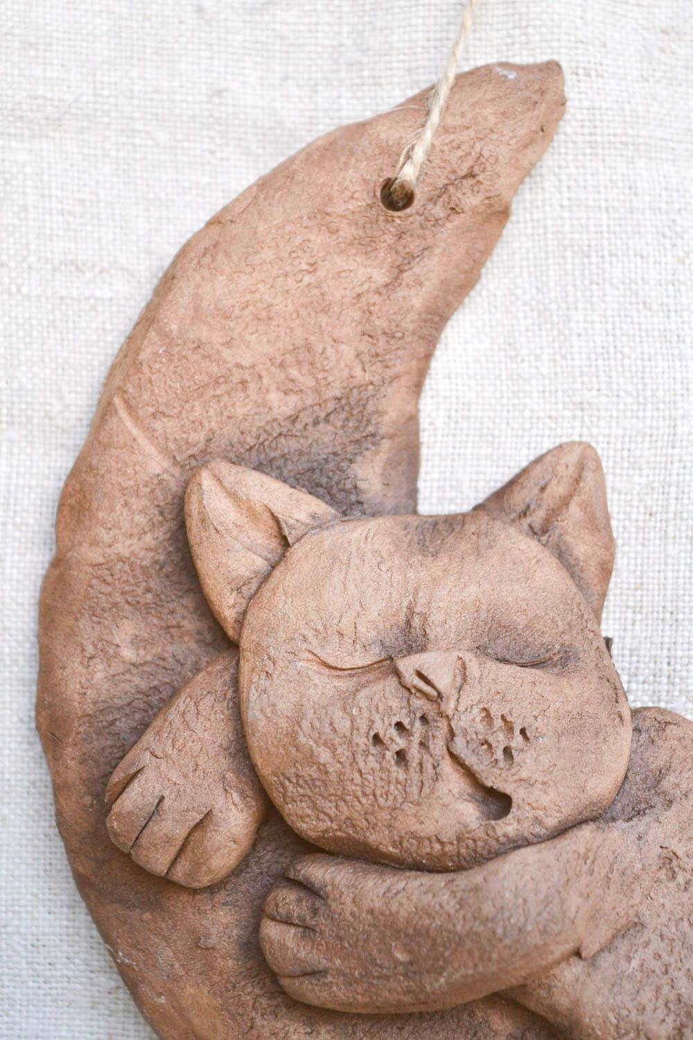Панно на стену подарок ручной работы панно декоративное из глины Кот на луне фото 4