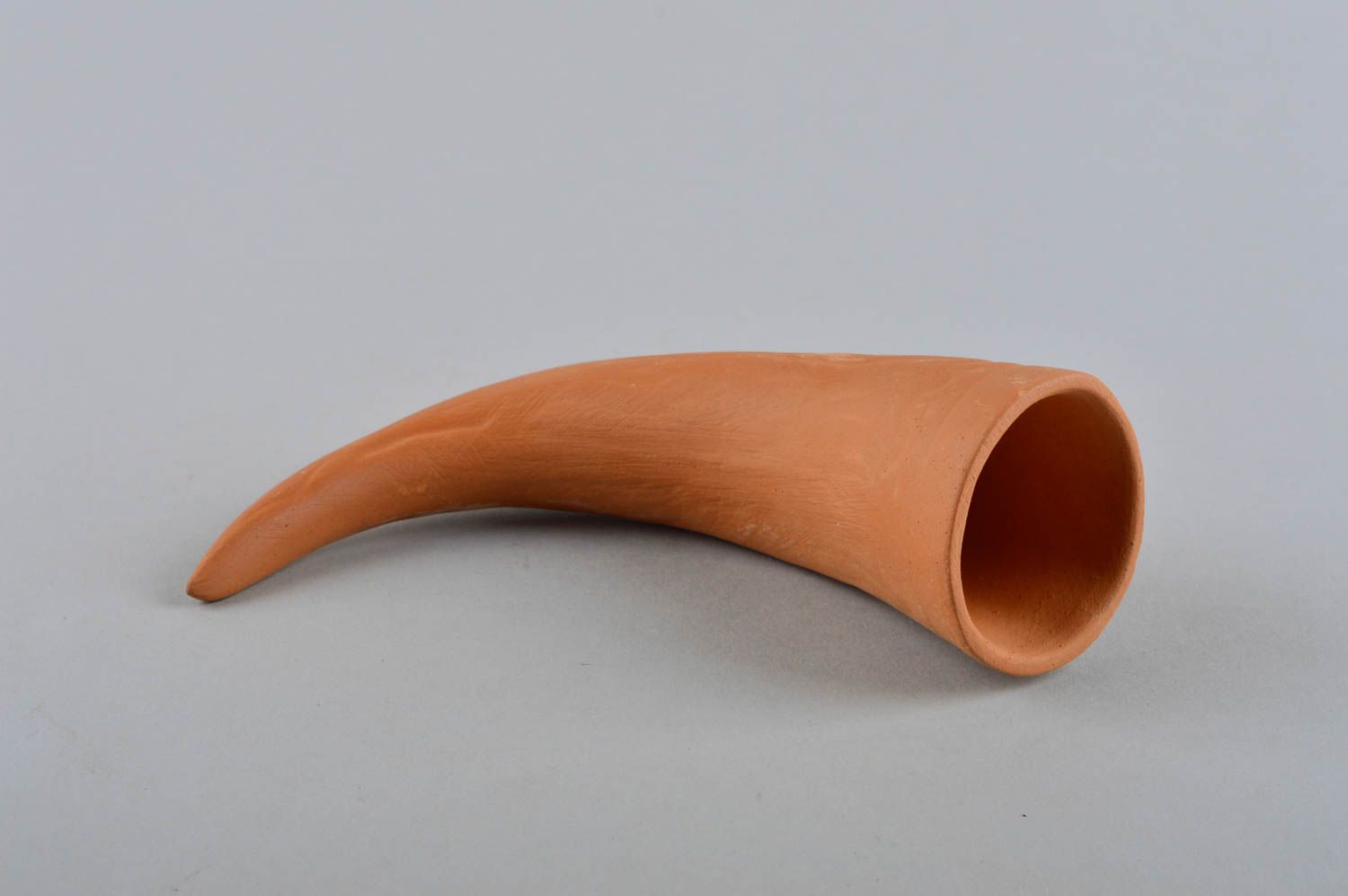 Corno in ceramica fatto a mano decorativo calice in argilla utensili da cucina foto 2