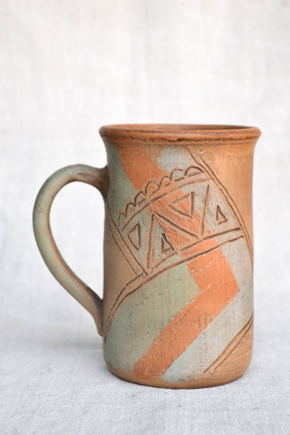 Tasse en argile faite main Mug marron avec ornements Vaisselle originale 40 cl photo 4