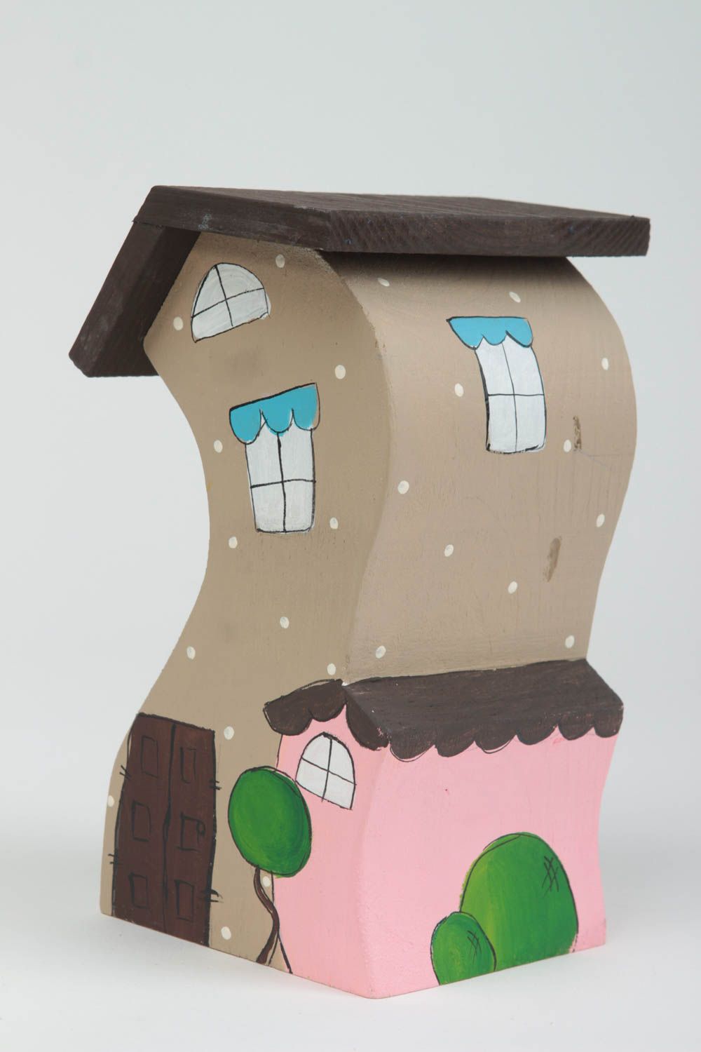 Деревянная фигурка домик большой и маленький разноцветная красивая ручной работы фото 2