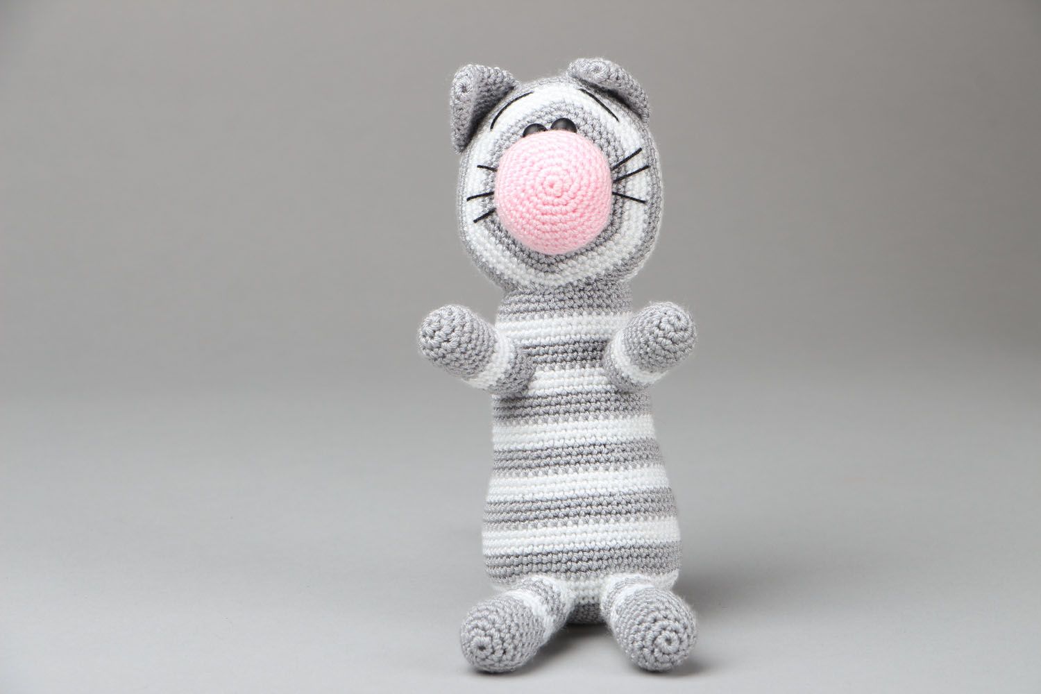Crochet toy cat photo 1