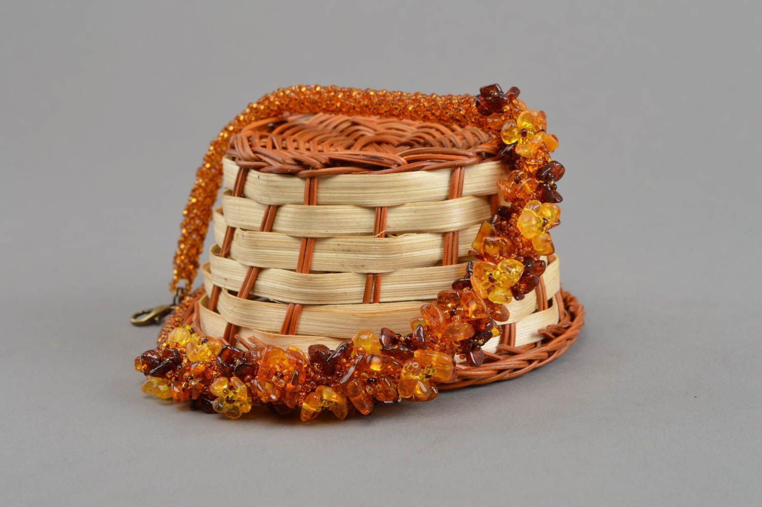 Collier en ambre naturel et perles de rocaille fait main cadeau pour femme photo 1