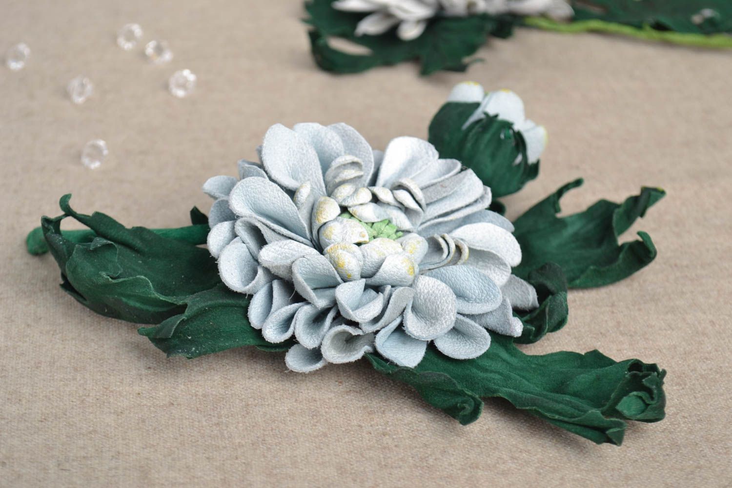 Handmade Große Brosche Blume aus Leder Schmuck für Frauen Designer Schmuck foto 1