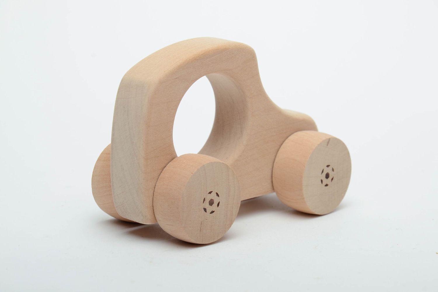 Wooden toy car photo 3