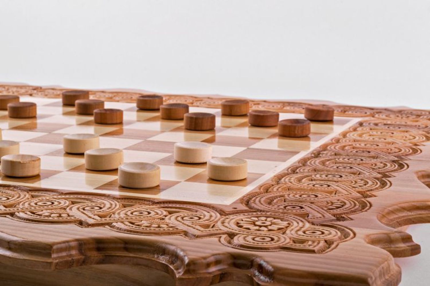 Set di giochi da tavolo fatto a mano “Scacchi, Dama, Backgammon” Set di legno
 foto 6