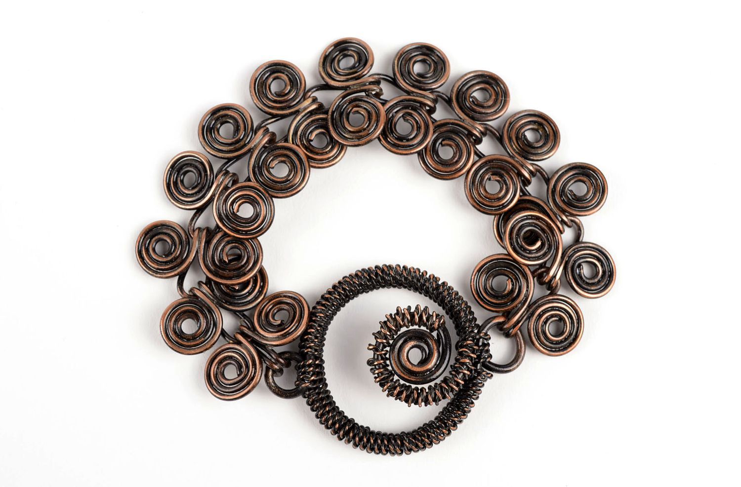 Brazalete de cobre hecha a mano accesorio para mujeres bisutería artesanal foto 2