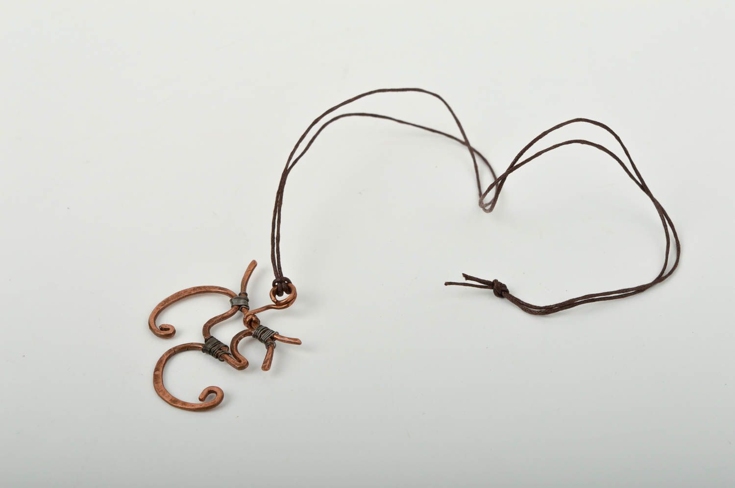 Handmade schöner Kupfer Anhänger Designer Schmuck Accessoire für Frauen Ajour foto 5