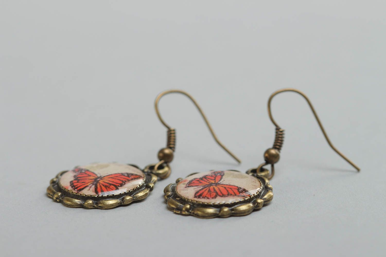 Handmade vintage earrings made of glass glaze with beautiful butterfly prints  photo 3